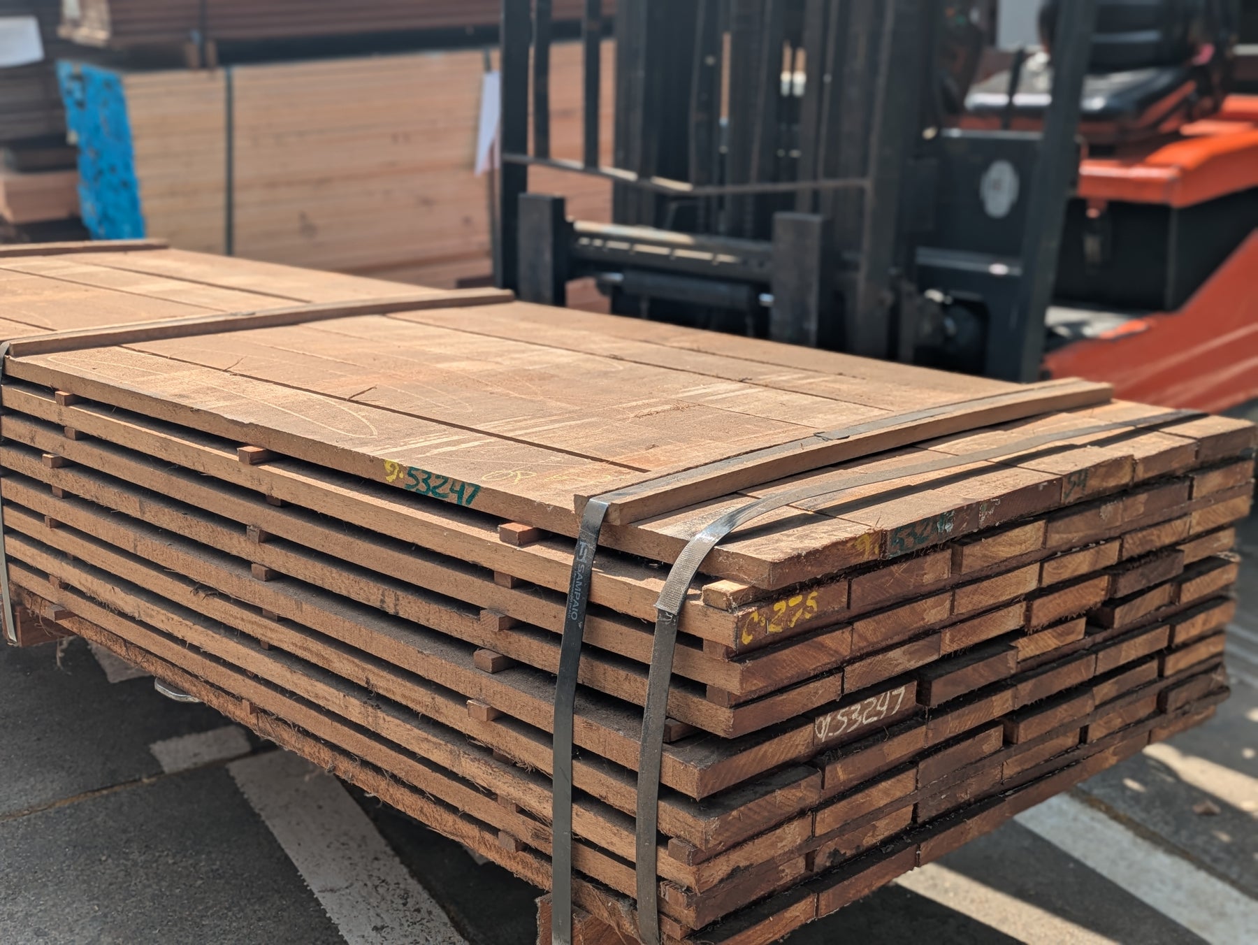Louro Gamela 26 x 155 mm, 275 of 330 cm lang