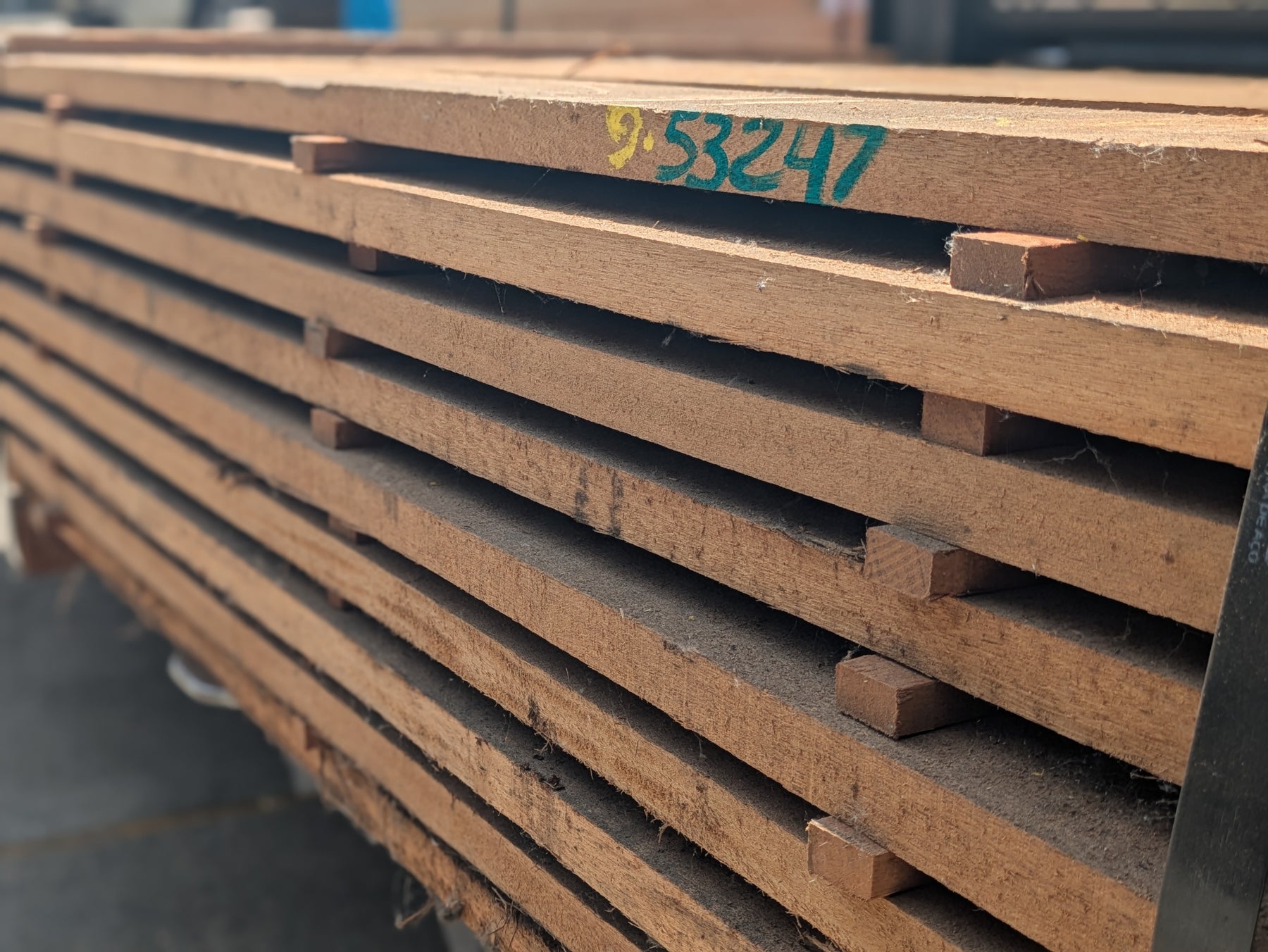 Louro Gamela 26 x 155 mm, 275 of 330 cm lang