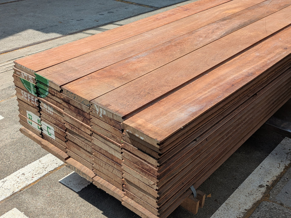 Azobé damwand 140 en 200 mm breed, lengte tussen 200 en 600 cm