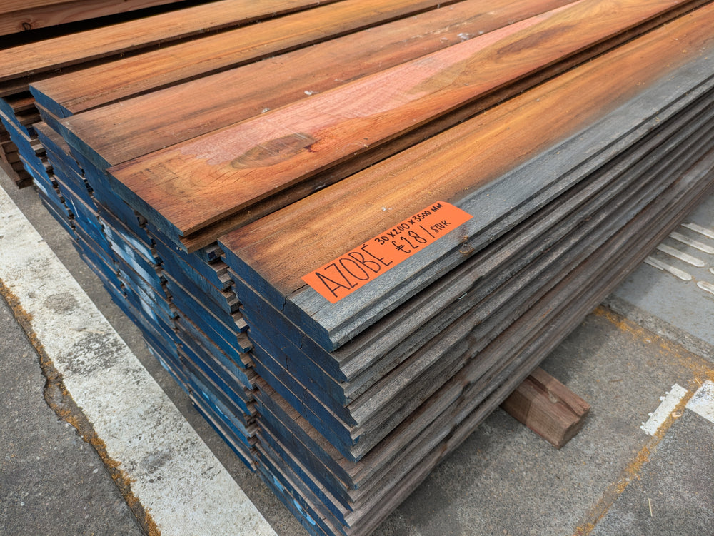 Azobé damwand 140 en 200 mm breed, lengte tussen 200 en 600 cm