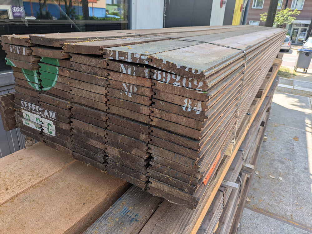 Azobé damwand 140 en 200 mm breed, lengte tussen 200 en 600 cm