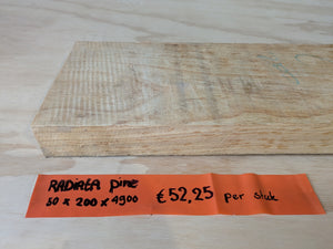 Radiata pine balken 50 x 200 x 4900 mm