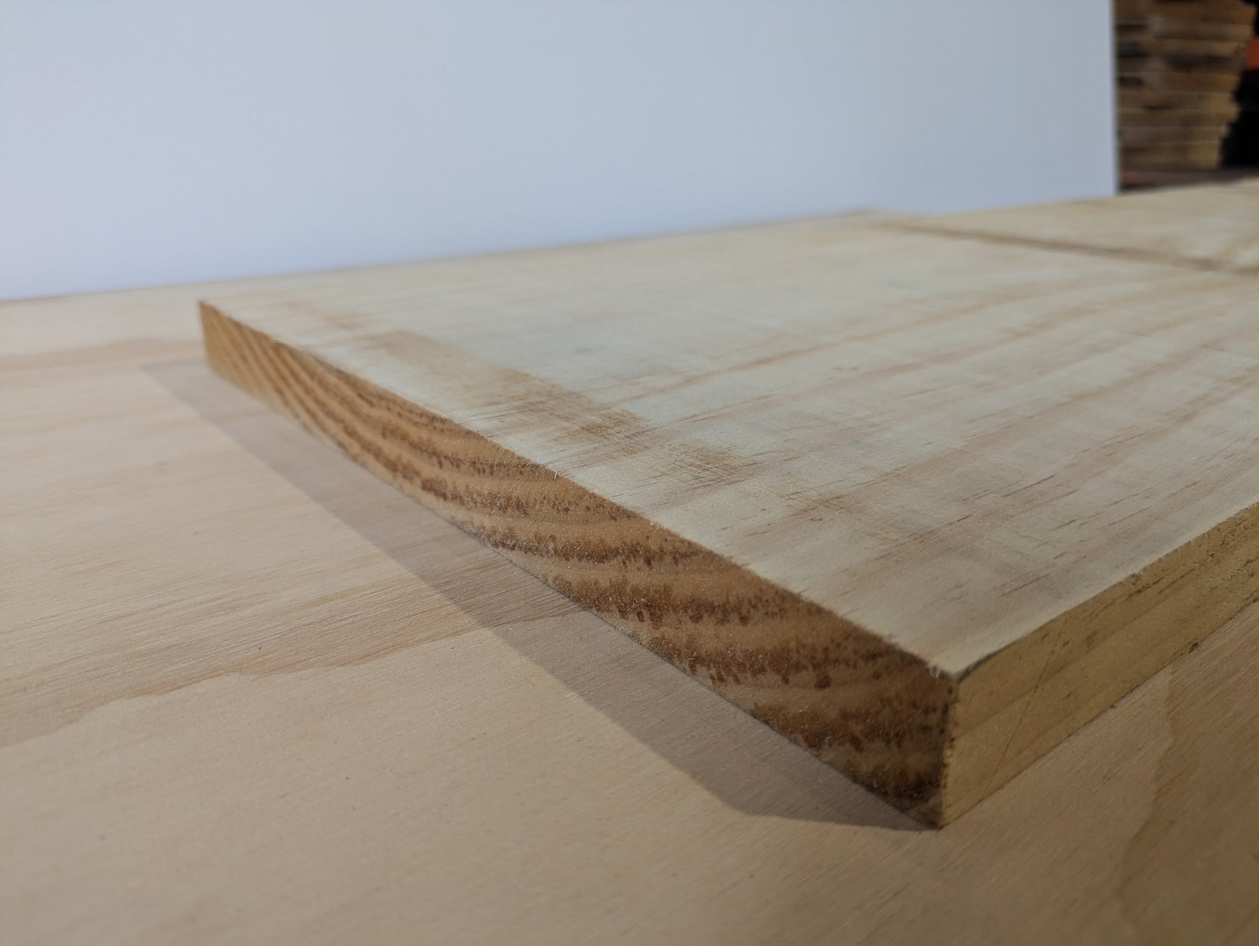 Radiata pine planken 25 x 300 x 4000 mm