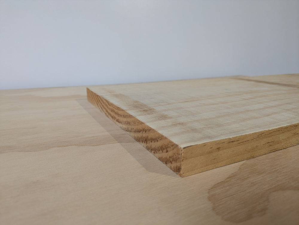 Radiata pine planken 25 x 300 x 4000 mm