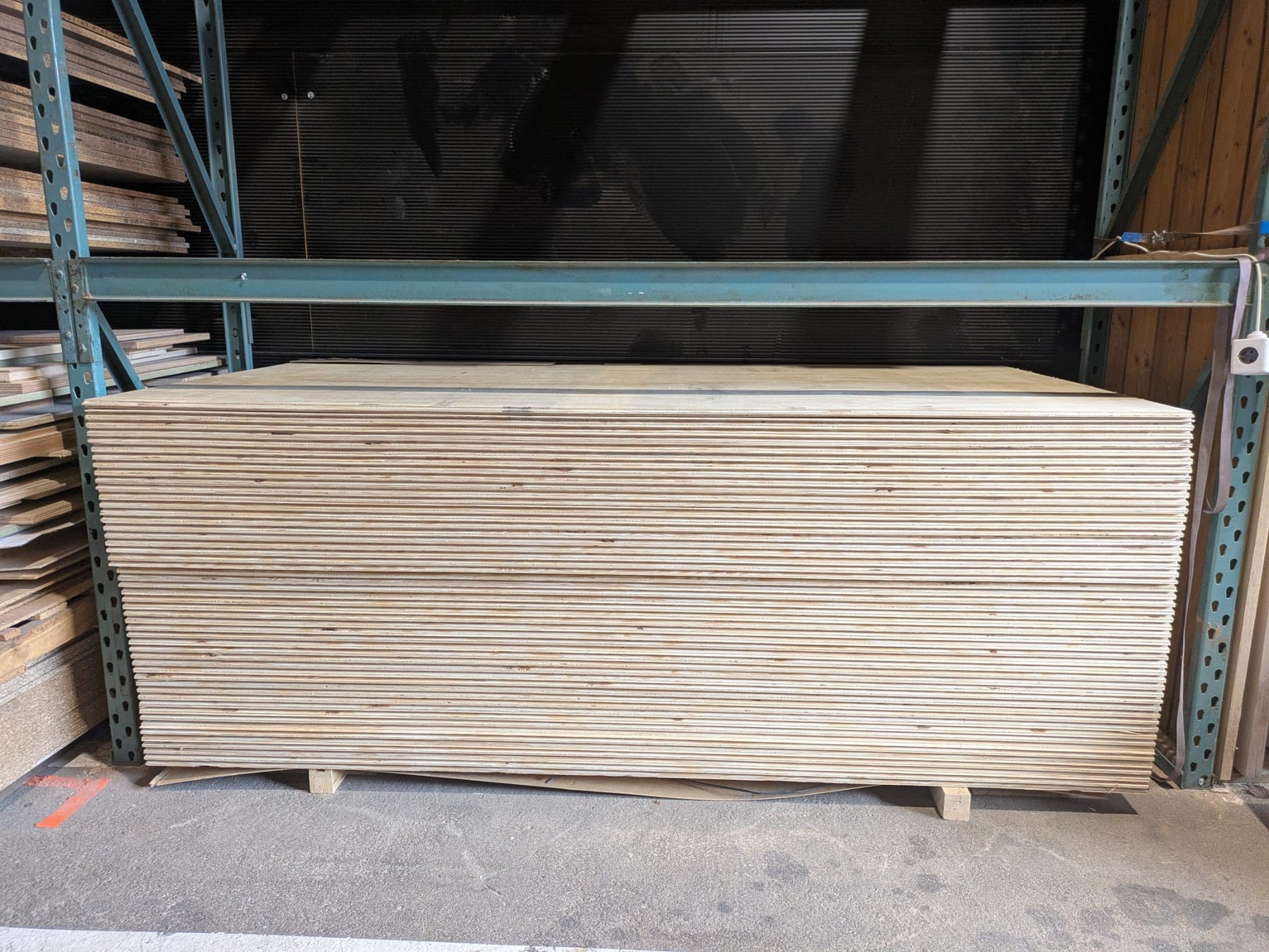 Multiplex Taeda Pine 2440 x 1220 x 18 mm